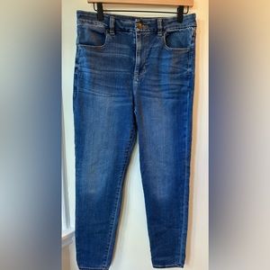 American Eagle Super High Rise Medium Blue Jeggings size 12